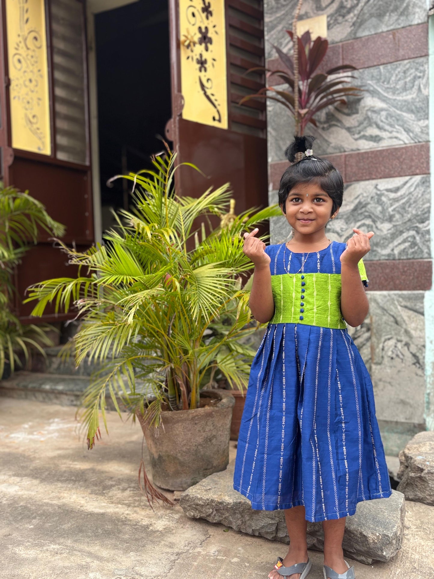 Kids Ethnic Frock - Raw silk with thread Zari