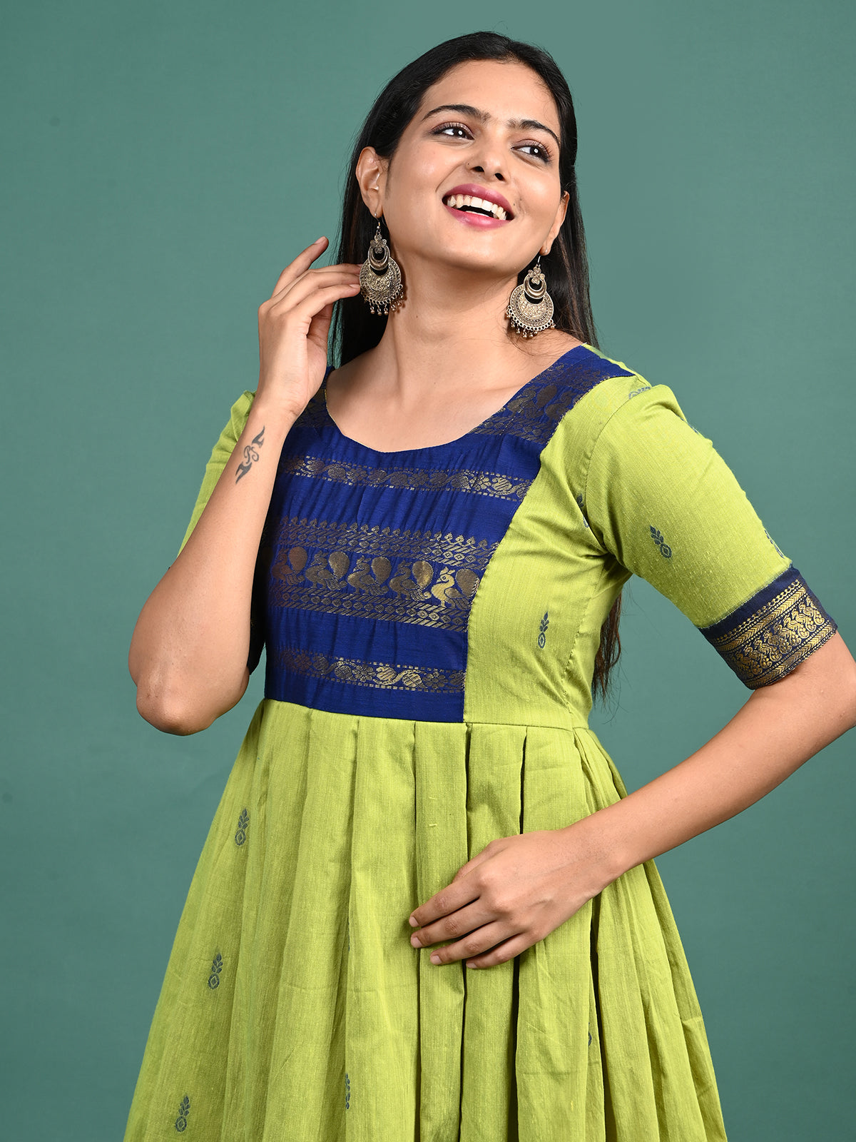 Kalyani Cotton Maxi Gown – Parette Green & Royal Blue