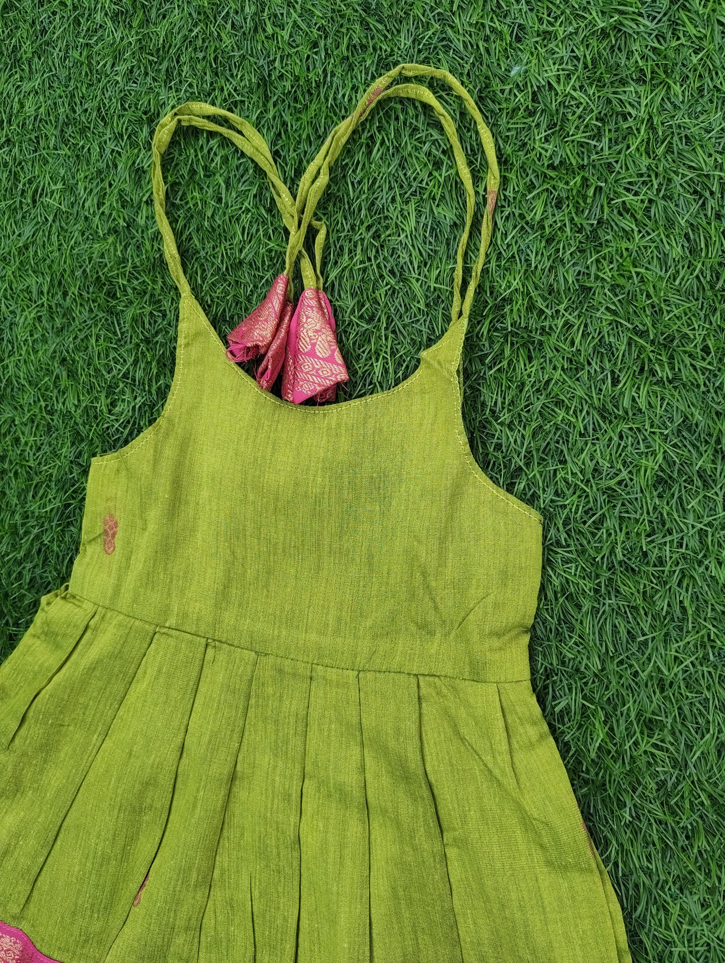 Kalyani Cotton Infants Tie-Up Strap Dress – Parrot Green & Pink Combo