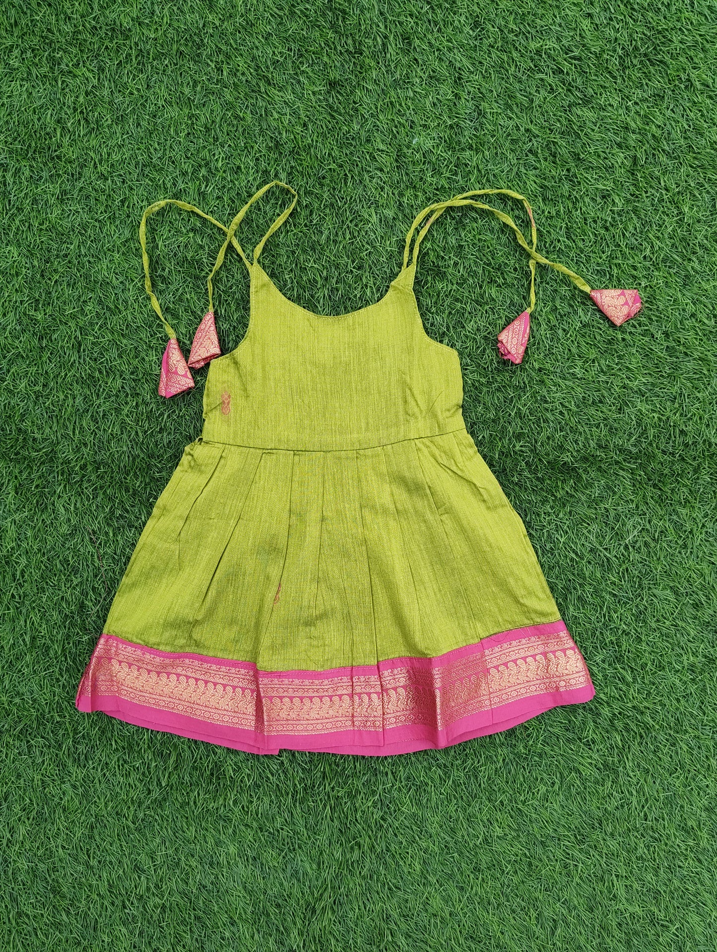Kalyani Cotton Infants Tie-Up Strap Dress – Parrot Green & Pink Combo