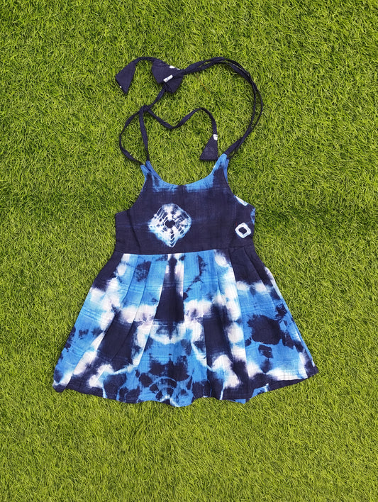 Batik Print Sungudi Gown – Tie-Up Frock for Infants